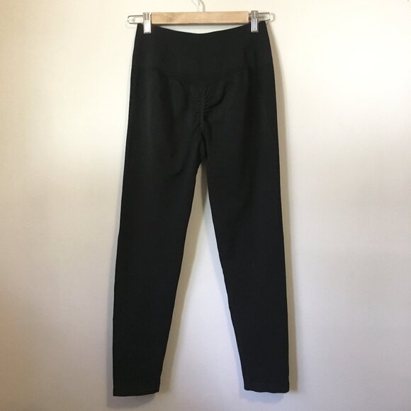 Black Scrunch Leggings - Picture 2 of 12